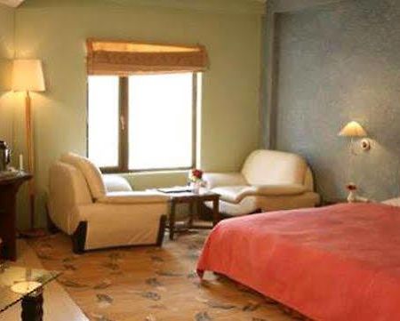 Sarovar Portico Badrinath Ξενοδοχείο Joshīmath Δωμάτιο φωτογραφία