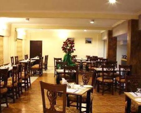 Sarovar Portico Badrinath Ξενοδοχείο Joshīmath Εστιατόριο φωτογραφία